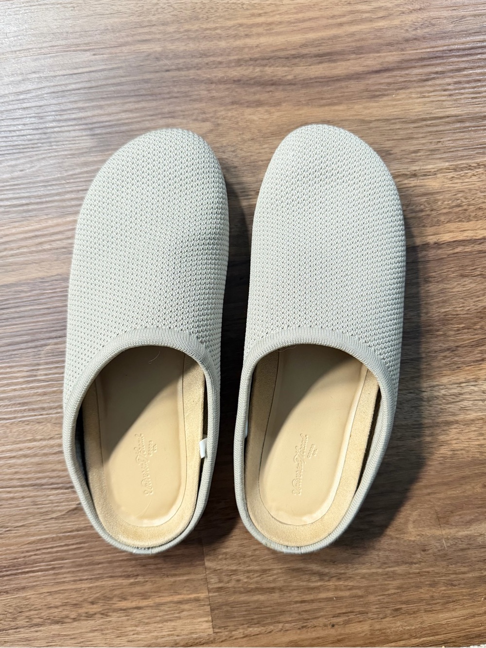 Women's Slip-On Knit Clogs in Light Beige